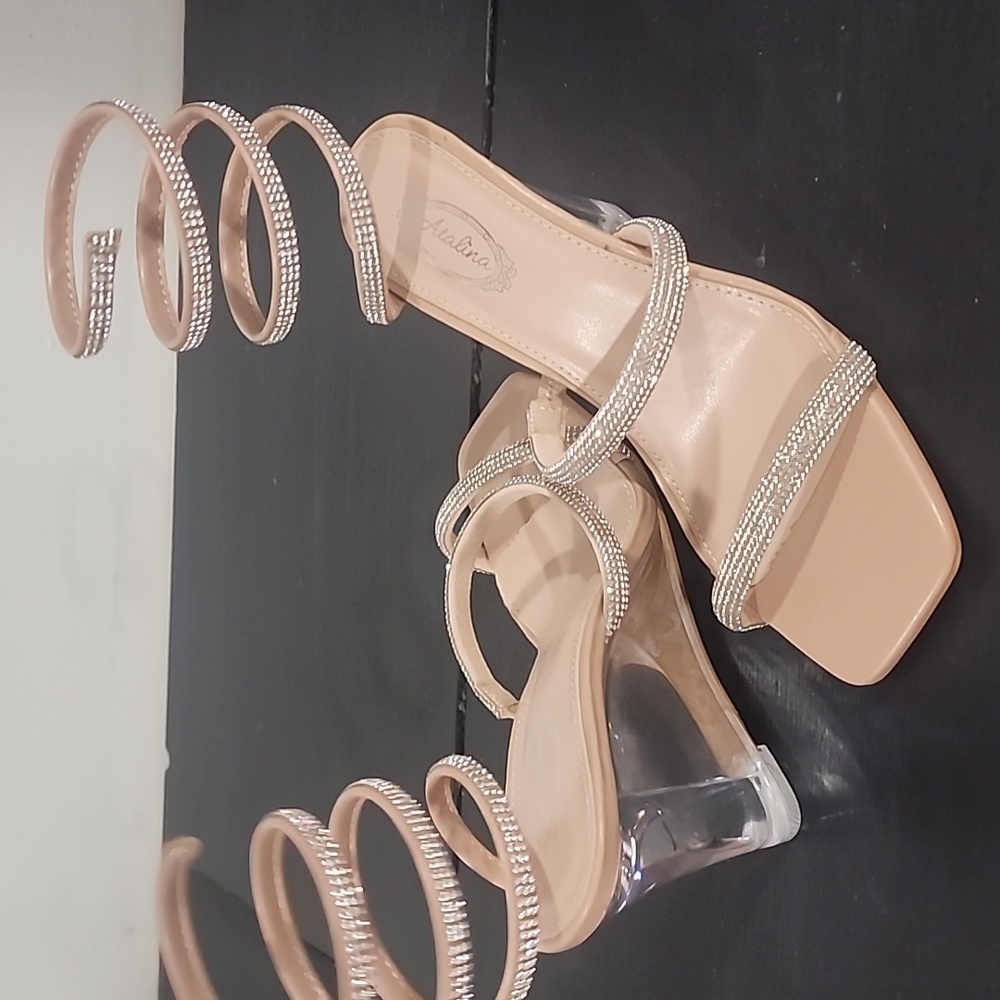 Beautiful Riehnstone saddles - Picture 8 of 10